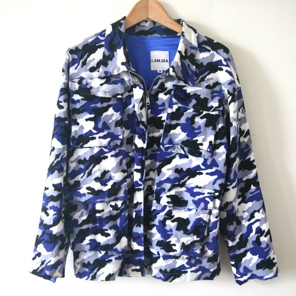 Size M - Revolve I.AM.GIA by Tiger Mist Women's Blue Camouflage Jacket - Picture 3 of 5
